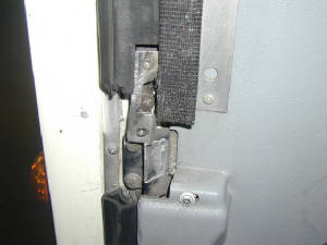 g45entrydoorlatch.jpg